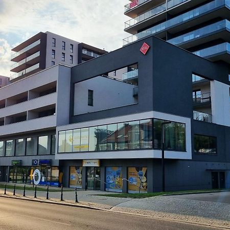 Q Apart Gold-Trzy Pokoje, Manufaktura, Klimatyzacja I Garaz Gratis, Tv Max, Fv, Gwarancja Zadowolenia Łódź Esterno foto