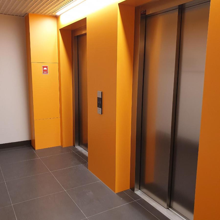 Q Apart Gold-Trzy Pokoje, Manufaktura, Klimatyzacja I Garaz Gratis, Tv Max, Fv, Gwarancja Zadowolenia Łódź Esterno foto