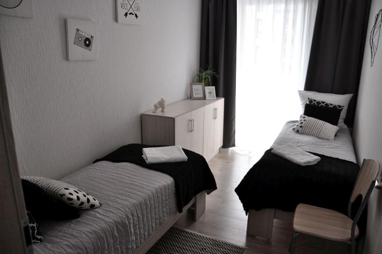 Q Apart Gold- Klimatyzowany 3 Pokojowy Apartament Przy Manufakturze Z Garazem Gratis, Fv Łódź Esterno foto