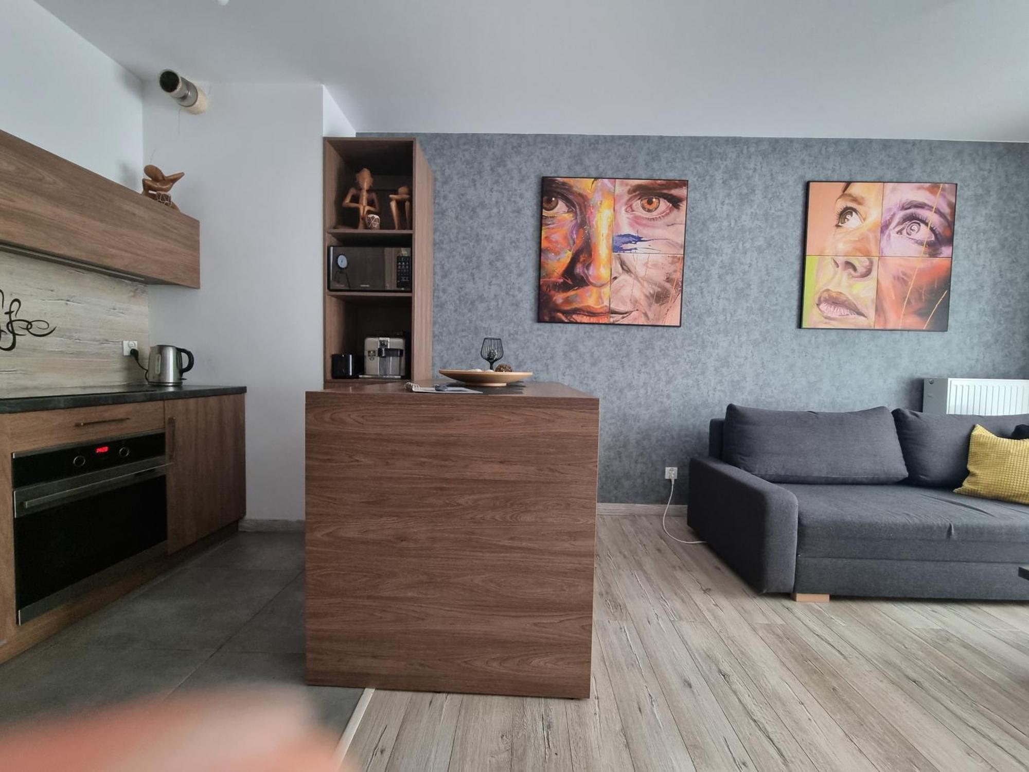 Q Apart Gold-Trzy Pokoje, Manufaktura, Klimatyzacja I Garaz Gratis, Tv Max, Fv, Gwarancja Zadowolenia Łódź Esterno foto