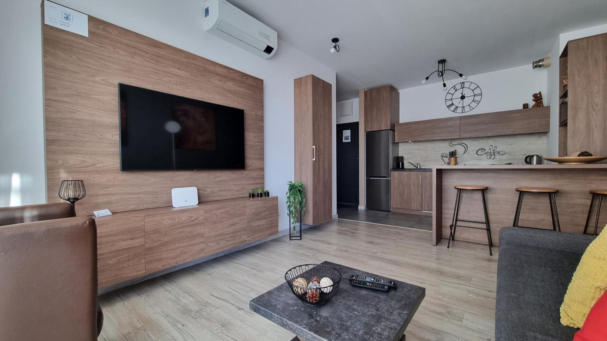Q Apart Gold-Trzy Pokoje, Manufaktura, Klimatyzacja I Garaz Gratis, Tv Max, Fv, Gwarancja Zadowolenia Łódź Esterno foto